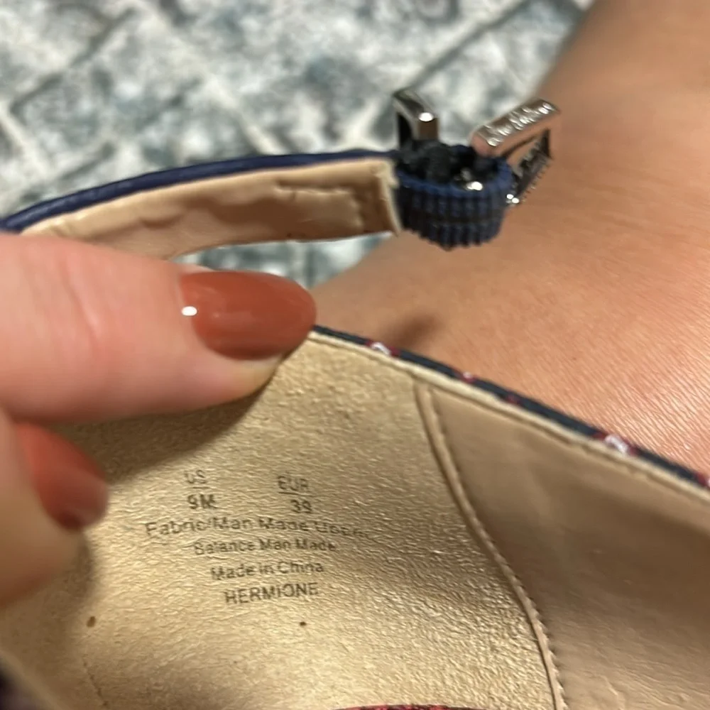 Sam Edelman heels for eve party, rare find, embroidered on front - Picture 9 of 9